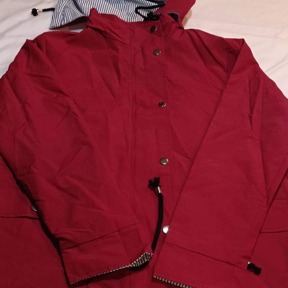 Red fashion women's jacket zipper and button white/blue polyester lining Size S